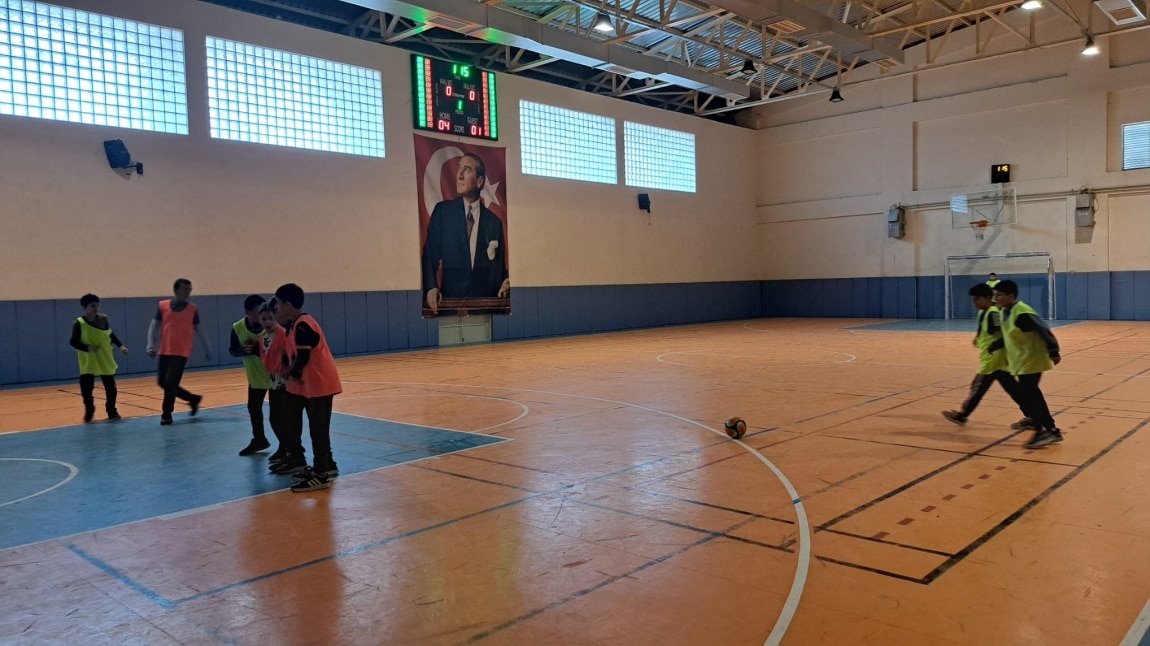 Sene Sonu Futsal Turnuvamız Büyük Bir Coşkuyla Tamamlandı!